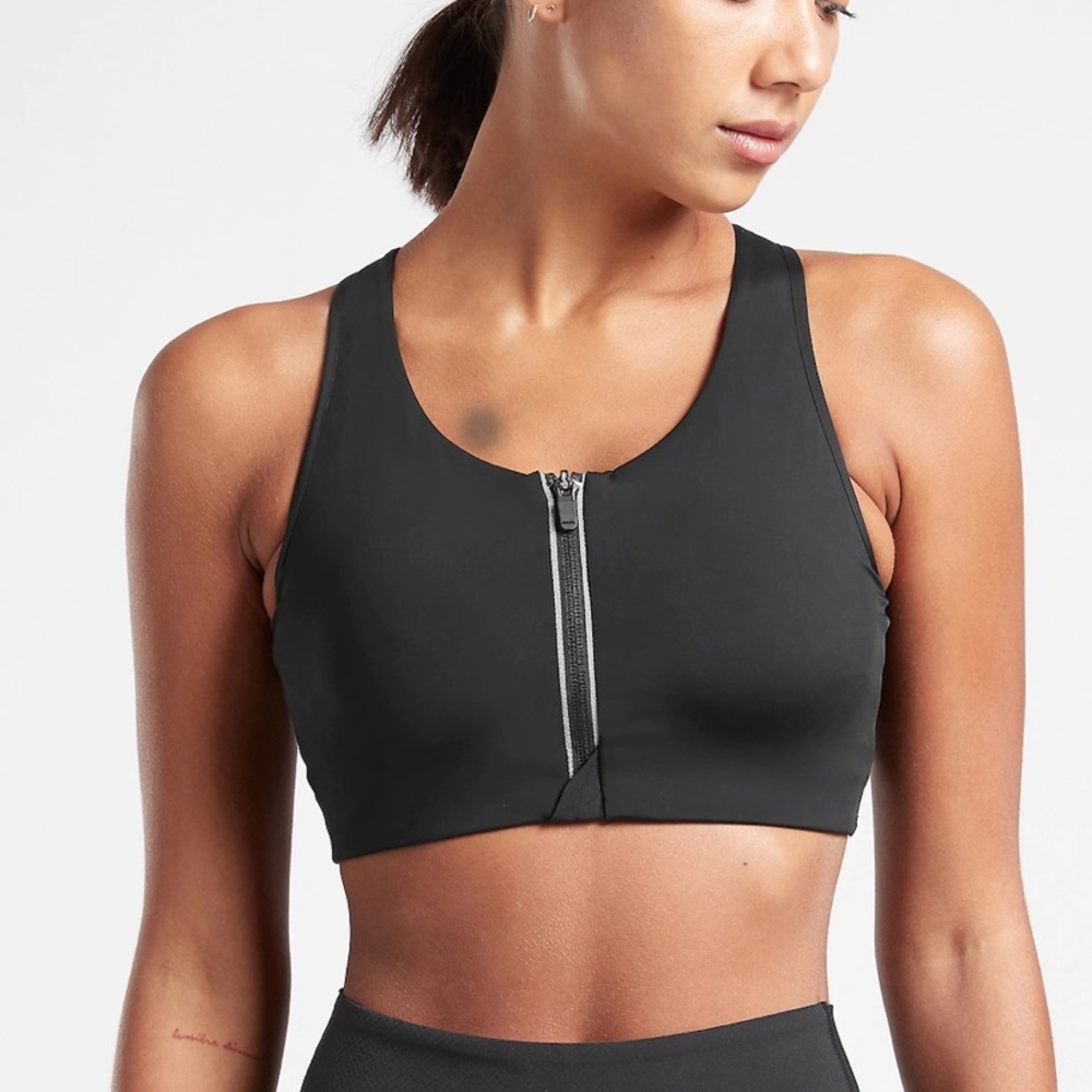 NWT athleta sports bra, size xs